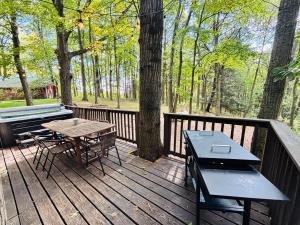 Game RoomHot Tub4mi to Rock HouseGives Back!