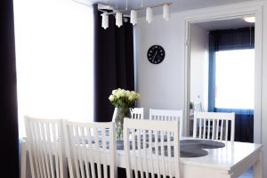 3-Room Central Railway station