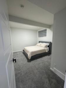 Golden Retreat 2BR Suite at Glacier Ridge NW Calgary