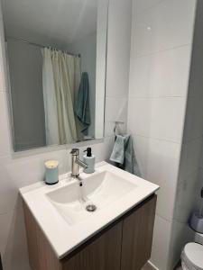 Departamento Nuevo Amoblado Metro Santa Ana