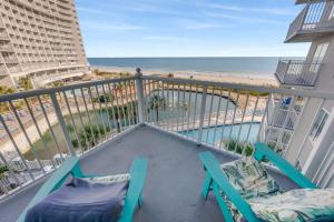 Beautiful Two-Bedroom Resort with Amazing Views!