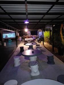 Double room fan outer bathroom 2