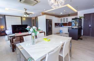 Sunrise City & City View