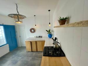 Casa céntrica con patio, piscina privada y 6 habitaciones