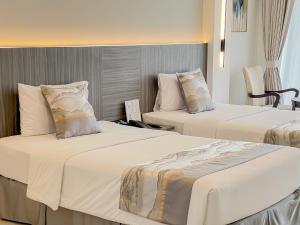 Uniland Golf & Resort