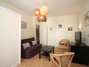 Appartement F2 avec terrasse et jardinet, proche centre Mont-Dore - FR-1-415-182