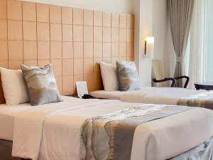 Uniland Golf & Resort