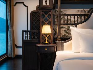 Halong & Lan Ha Cruises