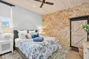 The Cheese Factory - A Sprawling Coastal Estate
