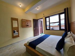 Triund View Homestay near Bhagsu Waterfall