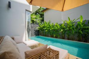 3 BDR Zenithy pool villa - 10 min to the beach