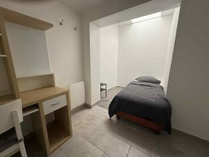 Appart 4 chambres, 3 SDB, avec parking privé