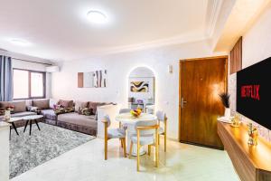 Stylish Apartment in Gueliz by Train And Majorelle