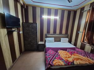 Hotel Shiri Krishna Akshay Dham Vrindavan