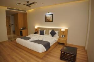 Hotel Alpine, Aligarh