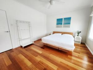 Beachfront Mid Coast Escape