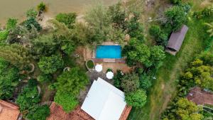 Sun & Roots Kampot Lodge