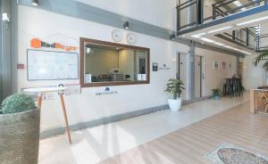 RedDoorz Plus @ AS Fortuna Cebu