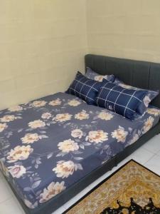 D Baity Homestay Gemas-MALAY ONLY