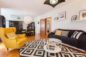 Captains Apartment with Sea View