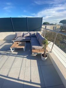 lhippy chic jacuzzi superbe vue étang de Thau