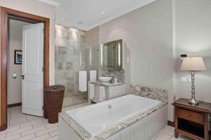 Eden Island Luxury Accommodation