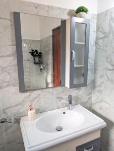 Home in Colombo 06 - Minutes from Everywhere