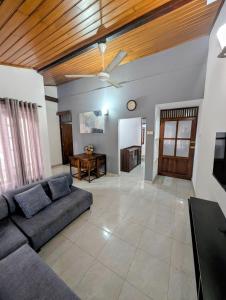 Home in Colombo 06 - Minutes from Everywhere