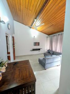 Home in Colombo 06 - Minutes from Everywhere