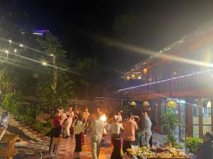 Homestay duy mạnh gần suối nước khoáng nóng trạm tấu