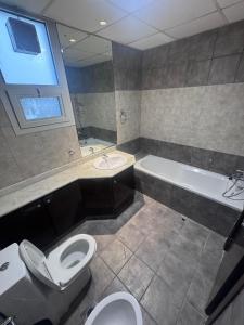 Deluxe Ensuite Room with Balcony & Twin Beds