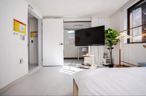 4Min Yeoksam St 9Min Gangnam St 7Min Eonju St