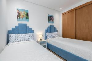 Stylish Pool View 3BR & 2BA, 5-min to Train Station, Elevator & Balcony