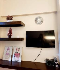 Tagaytay Condo Staycation- Taal-view with balcony