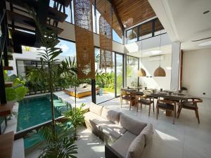 Baliwood - Luxury 3BR villa - By the beach