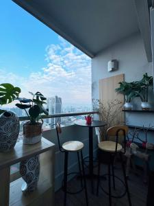 Modern Studio Apartment