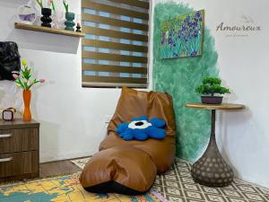 Delightful amoureux chùa hà