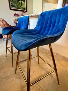 Compass Blue Lahaina