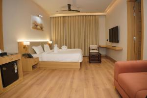 Hotel Alpine, Aligarh