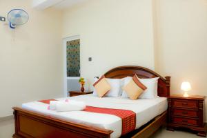 Queens Beach Hotel