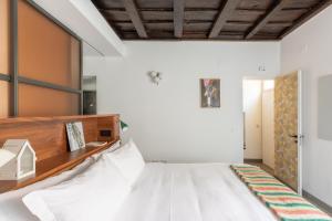 Monti Exclusive Medieval Tower