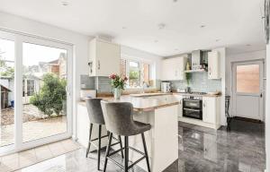 Lovely family home in friendly village of Bicester