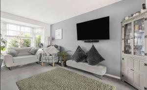 Lovely family home in friendly village of Bicester