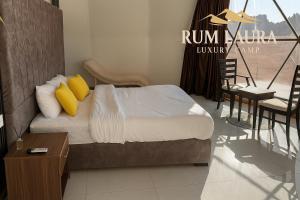 RUM LAURA lUXURY CAMP