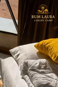 RUM LAURA lUXURY CAMP