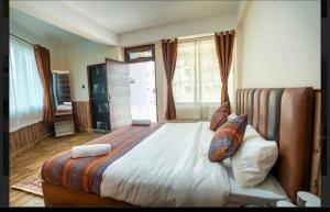 Padmashree Hotel & Spa