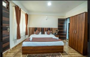 Padmashree Hotel & Spa