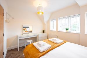 5 The Royal Serviced Apartments Harwich, Private Parking, Fast Wifi