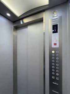 Higashi-Shinjuku 14F