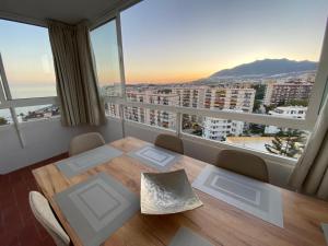 Andalusian Style 3 Bd Apartment with Sea Views in Central Benalmadena